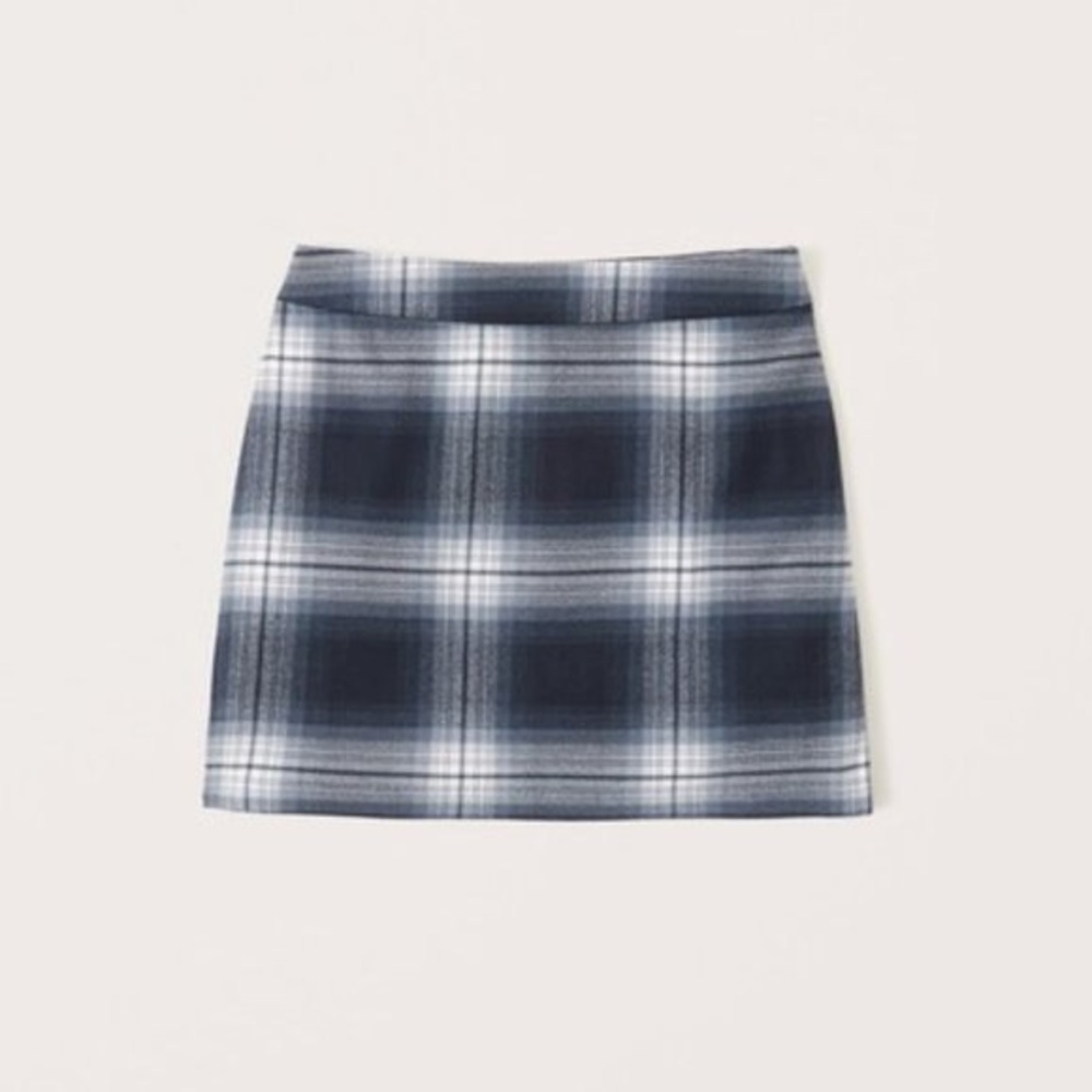 BNWT Abercrombie & Fitch Plaid Skort - Size Small